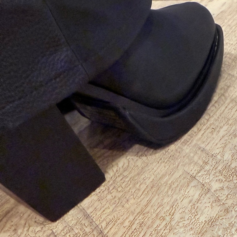 Olivia Miller Virgo Fold-Over Black Heeled Platform Boots NEW - Picture 11 of 15